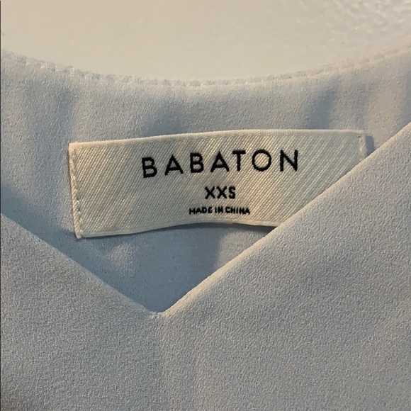 ❌ SOLD ❌ 4 Babaton Blouses - Picture 4 of 8
